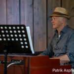 LOJ med vänner spelar på Borgsjö hembygdsgård FOTO: Patrik Aspholme