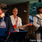 LOJ med vänner spelar på Borgsjö hembygdsgård FOTO: Patrik Aspholme