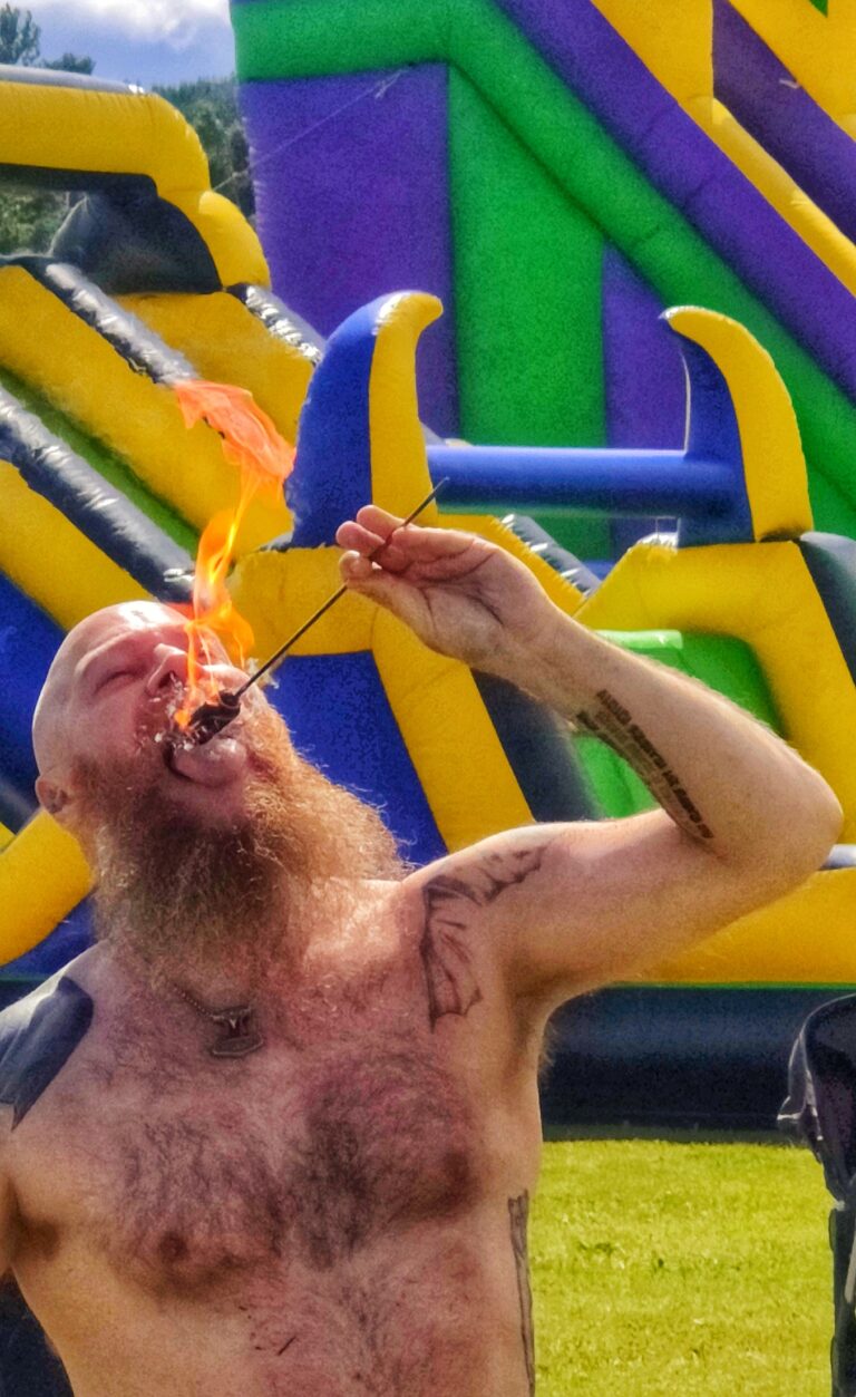 Eldfest på Thaifestivalen