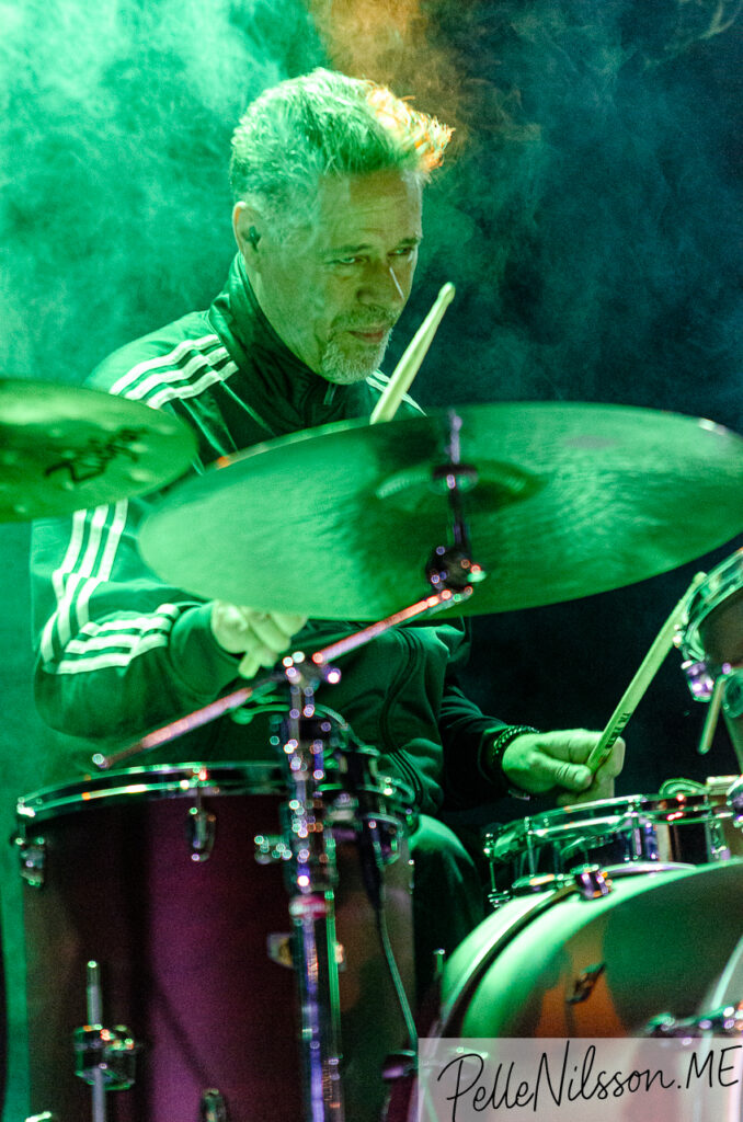 Teddie Ericsson med band på End of Summer Meet, Karlsro Flyers 2025. Foto: Pelle Nilsson