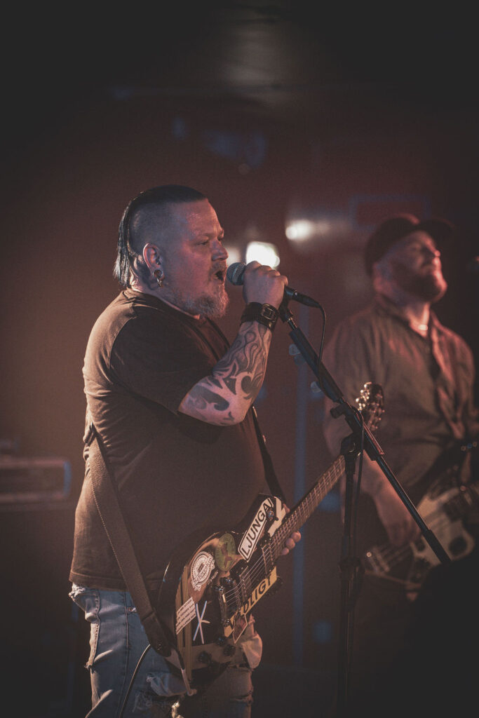 Petter Källström med band på Pipeline. Foto: Patrik Aspholme