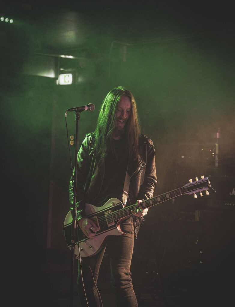 Petter Källström med band på Pipeline. Foto: Patrik Aspholme